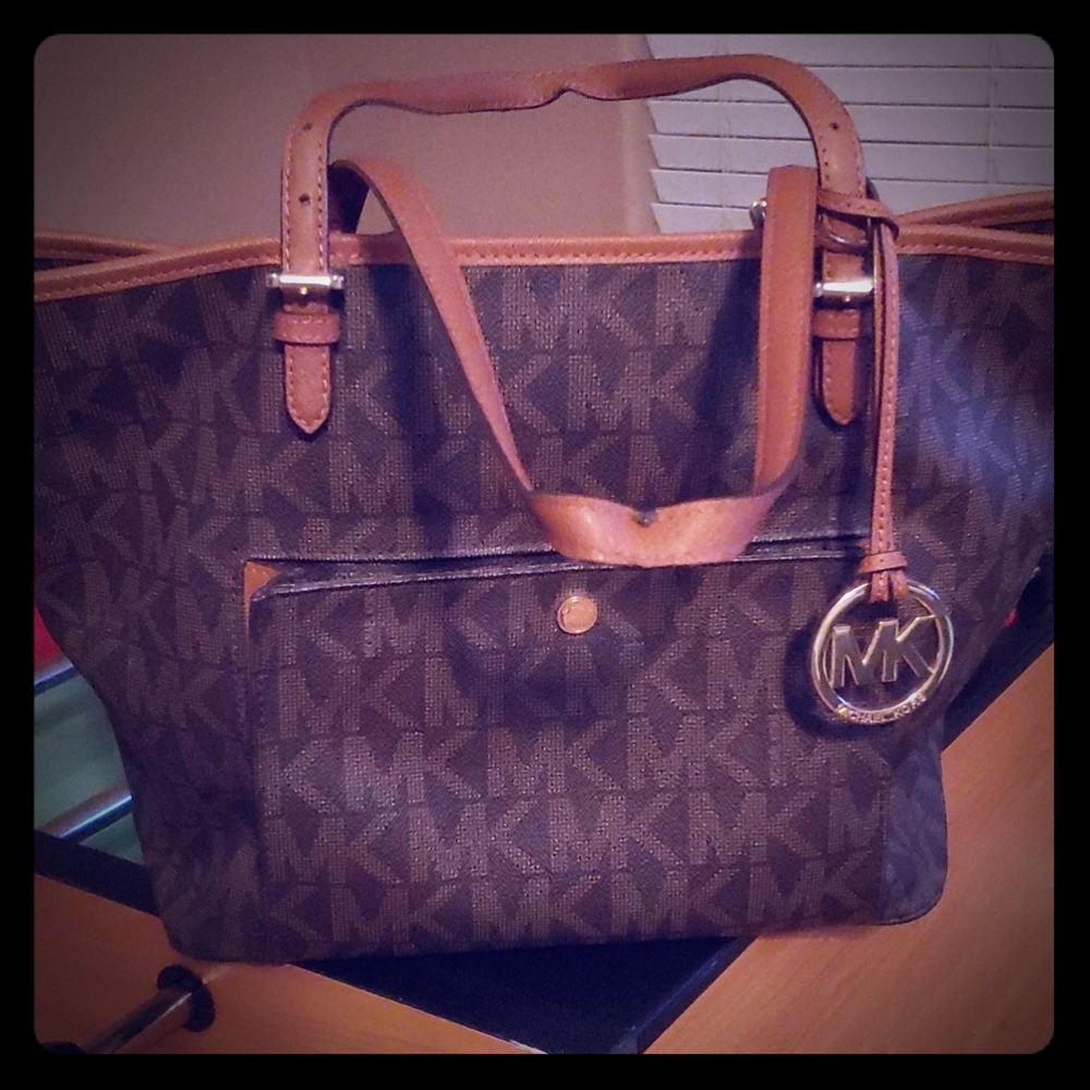 Michael Kors purse